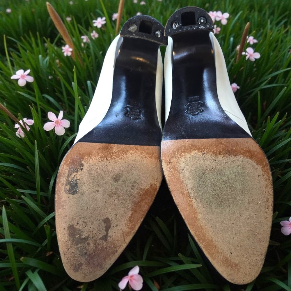 Vintage Robert Clergerie Paris Mary Jane Pumps Made in France White Leather 8.5 - Picture 11 of 16